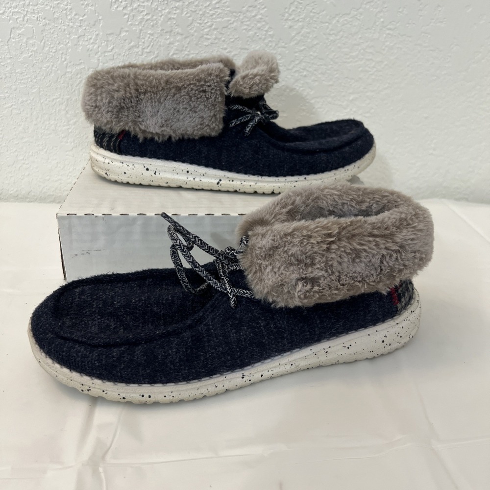 Hey Dude Britt Navy Blue Womens Boots Size 5 Faux Fur 121772500 Comfy